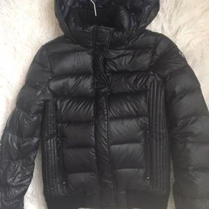 American Eagle Outfitter Puffer Jacket